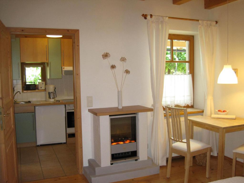 Haus Der Sonne Apartment Kotschach-Mauthen Ruang foto